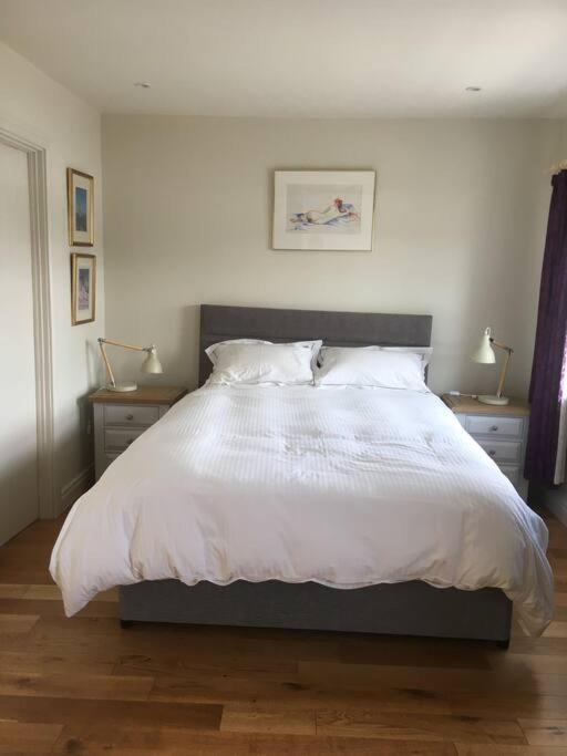 2 Quay Road, Killala. Stunning Sea Front Cottage Exteriér fotografie