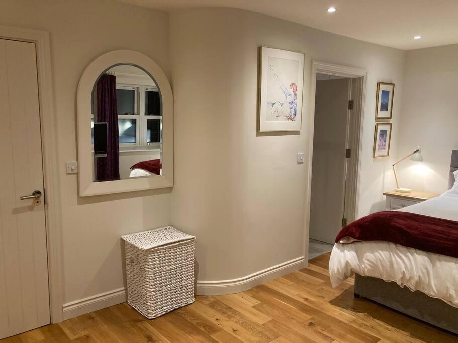 2 Quay Road, Killala. Stunning Sea Front Cottage Exteriér fotografie