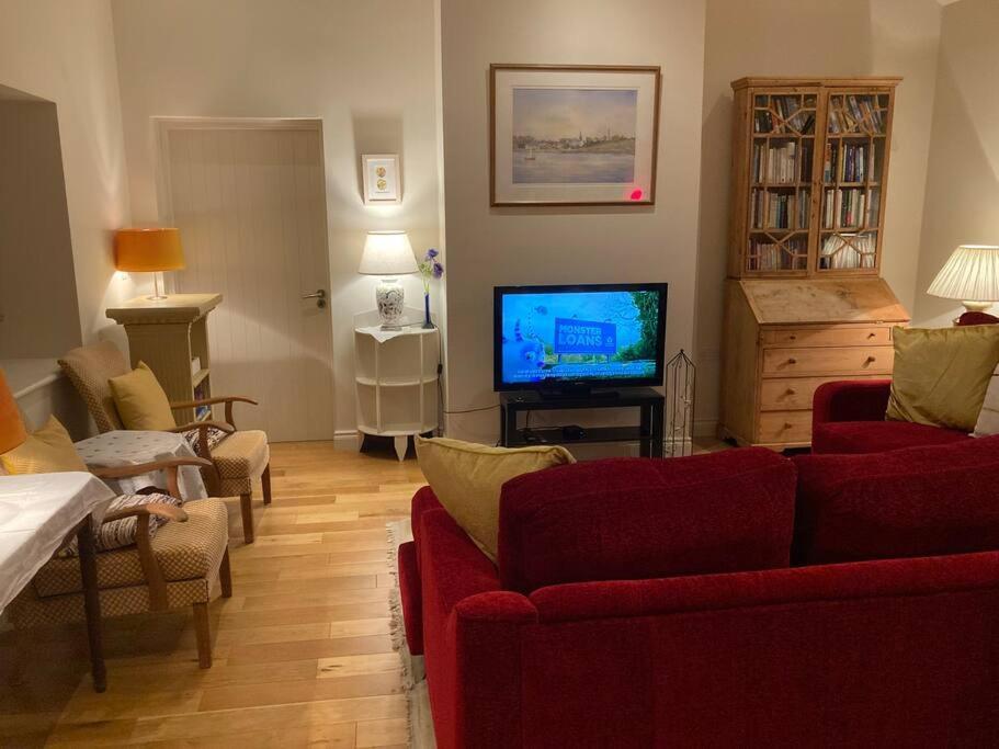 2 Quay Road, Killala. Stunning Sea Front Cottage Exteriér fotografie